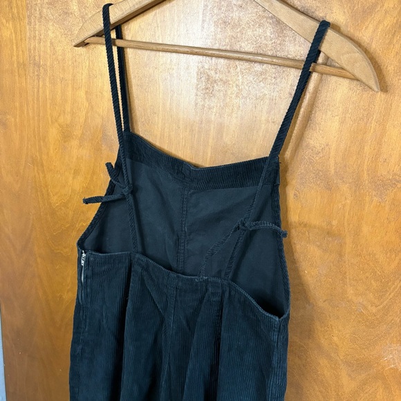 Urban Outfitters BDG Black Corduroy Overalls Wide Leg Jumpsuit Chore Pockets Y2K - Picture 8 of 15